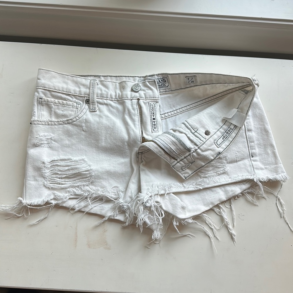 Lucky Brand White Mid Rise Jean Shorts- Size 26